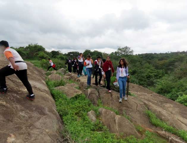nature_study_camp__G8_students_NPS_Kudlu_branch_Bannerghatta_Biological_park_14